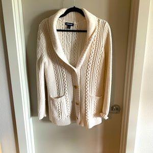 Brand: LandsEnd Size: Medium Color: Cream